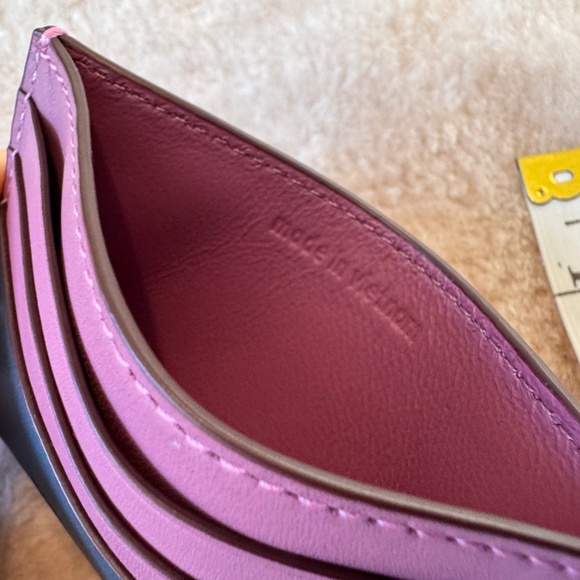 Coach Slim Cardcase - Picture 5 of 5